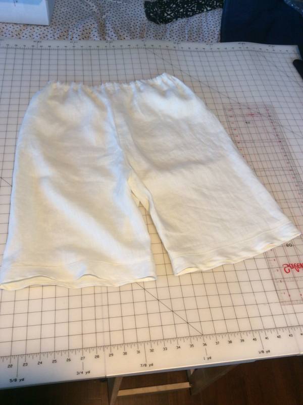 IL020 BLEACHED Softened 100% Linen Light (3.7 oz/yd<sup>2</sup>)