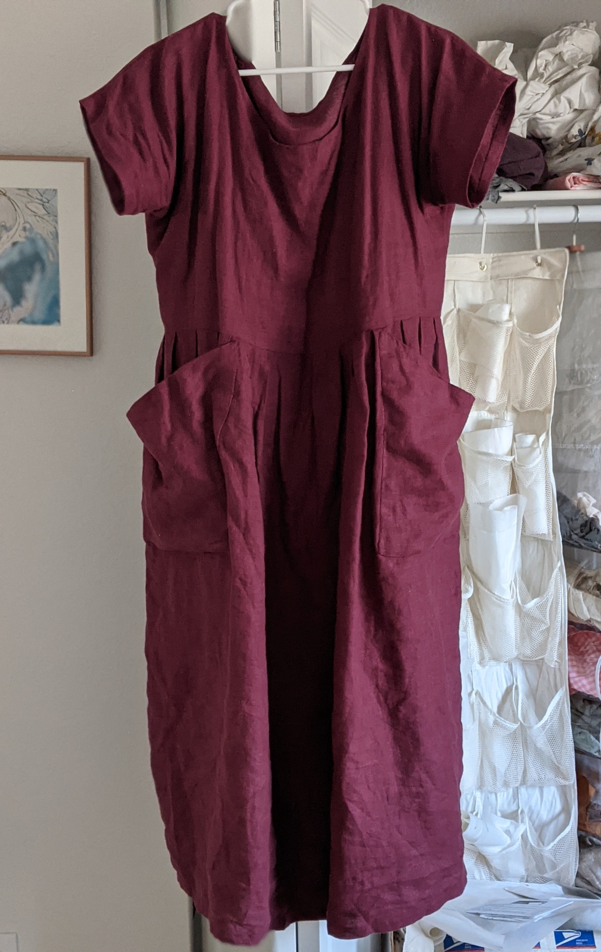 IL019 WILDCHERRY Softened 100% Linen Middle (5.3 oz/yd<sup>2</sup>)