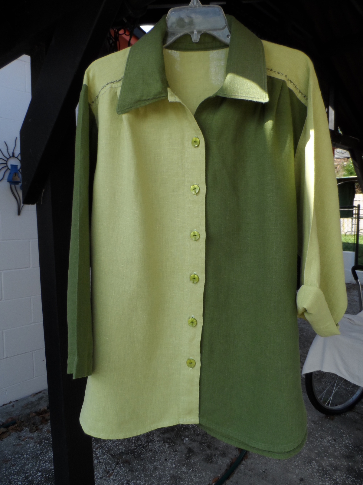 IL019 VINEYARD GREEN Softened 100% Linen Middle (5.3 oz/yd<sup>2</sup>)