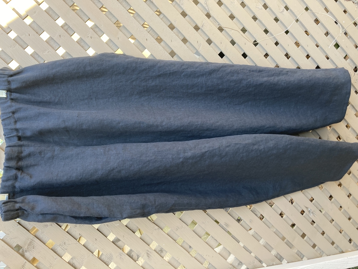 IL019 BLACK Softened 100% Linen Middle (5.3 oz/yd<sup>2</sup>)