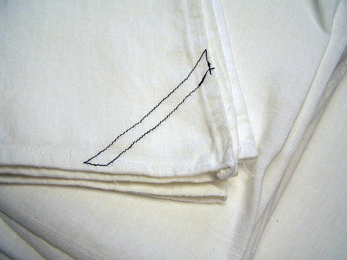 IL019 OPTIC WHITE Softened 100% Linen Middle (5.3 oz/yd<sup>2</sup>)