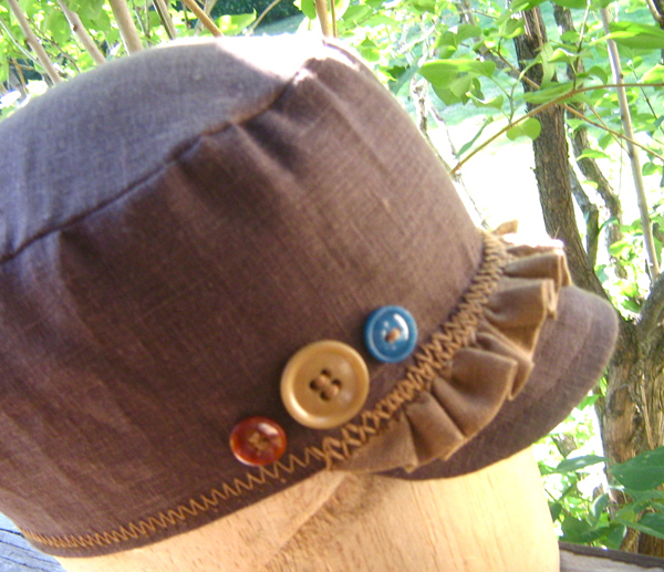 IL019 CHOCOLATE Softened 100% Linen Middle (5.3 oz/yd<sup>2</sup>)