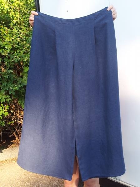 IL019 COBALT Softened 100% Linen Middle (5.3 oz/yd<sup>2</sup>)