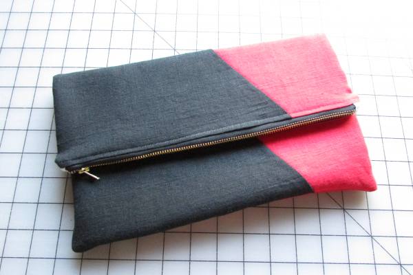 IL019 BLACK Softened 100% Linen Middle (5.3 oz/yd<sup>2</sup>)