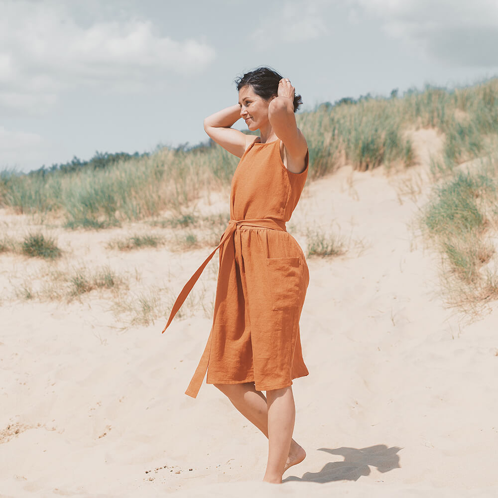 Maria Paula — Open Back Dress, Type - PDF