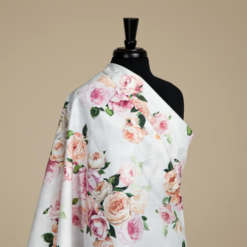 IC012 Poplin 100% Cotton Fabric Light Silver / Mlt Patricia Softened