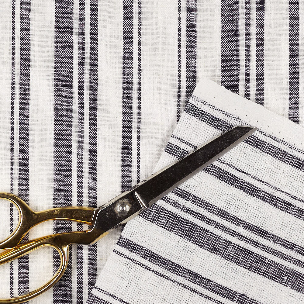 IL084 Narrow Width 100% Linen Fabric Mlt-22 - Olivier Softened