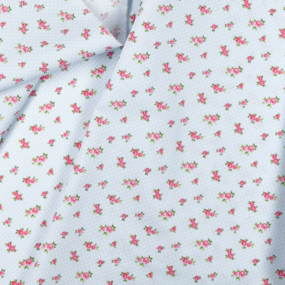 IC005 Percale 100% Cotton Fabric Blue / Mlt Baby Roses Softened