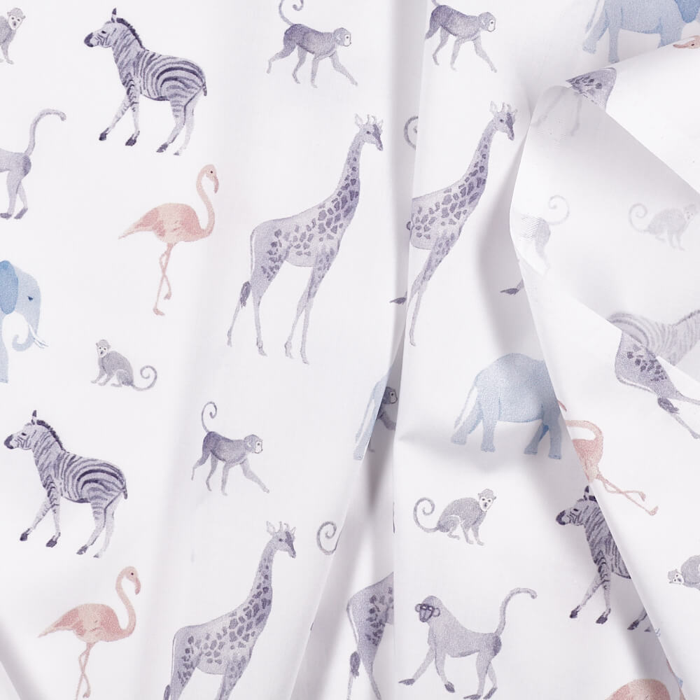 IC005 Percale White / Mlt Blue Gentle Safari 100% Cotton Fabric