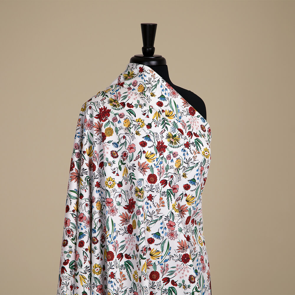 IC023 Faille 100% Cotton Fabric White / Mlt Pablo Flowers Softened