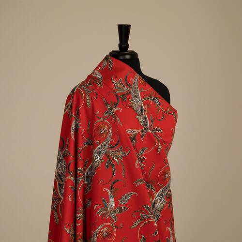 IC023 Faille 100% Cotton Fabric Red / Mlt Paisley Serge Softened