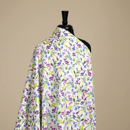 IC023 Faille 100% Cotton Fabric White / Mlt Blue Bell Softened