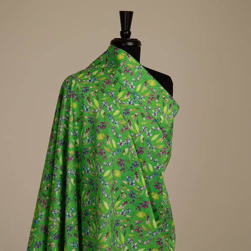 IC023 Faille 100% Cotton Fabric Vibrant Green / Mlt Blue Bell Softened