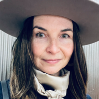 Daniela profile image